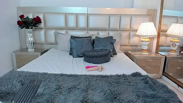 AllyRoux online show from 12, 3, 2026