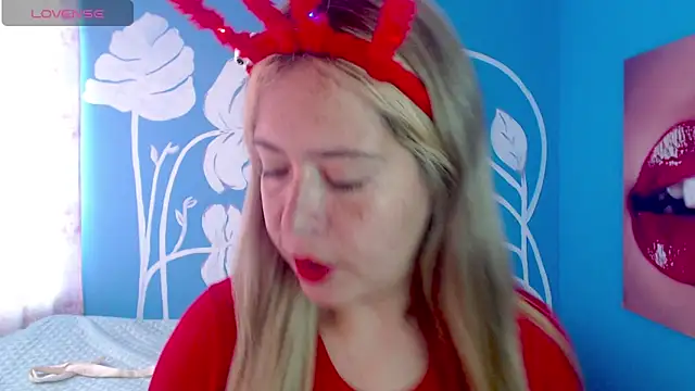 CamilleRouge online show from 4, 3, 2026