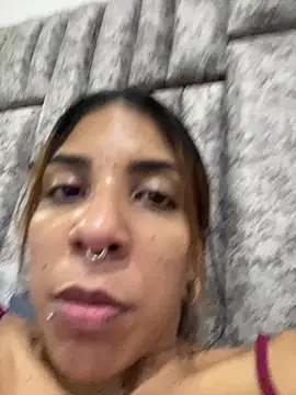 Snapshot of VioletaHills_ chatting on 12, 6, 2026 VioletaHills online show from 12, 6, 2026