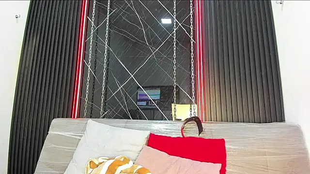 Megan Duskk online show from 24, 4, 2026