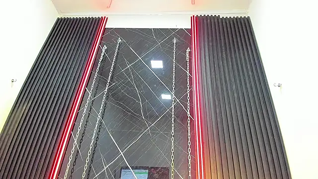 Megan Duskk online show from 25, 4, 2026