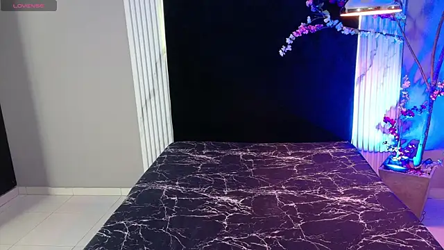 Danteandviolete cr online show from 27, 4, 2026