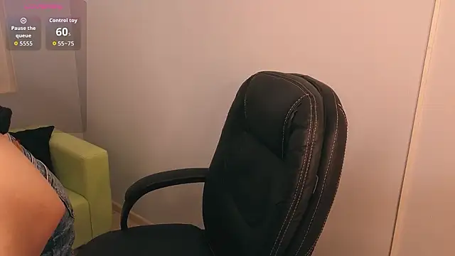 Amina Bloom online show from 13, 3, 2026