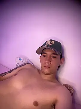 Snapshot of Sacro_sex chatting on 5, 3, 2026 Sacro sex online show from 5, 3, 2026