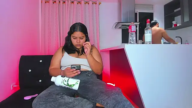 Sakura Velvet online show from 14, 3, 2026