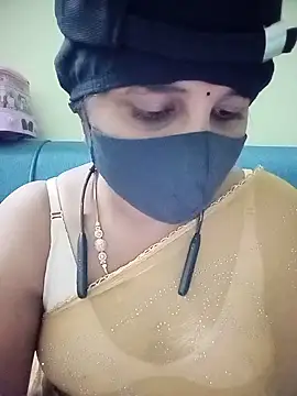 Snapshot of Tamil_Rani- chatting on 28, 7, 2026 Tamil Rani- online show from 28, 7, 2026