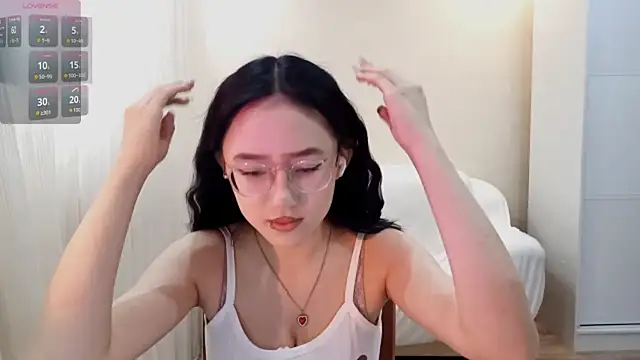 Snapshot of SolvedGlobe chatting on 1, 6, 2026 SolvedGlobe online show from 1, 6, 2026