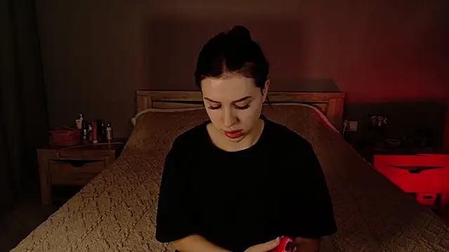  HotBella  online show from 5, 3, 2026