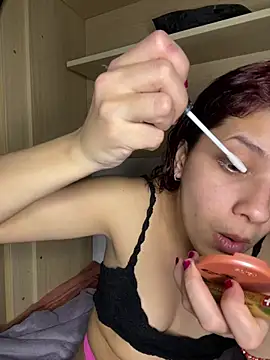 MommySexxy23 online show from 24, 3, 2026