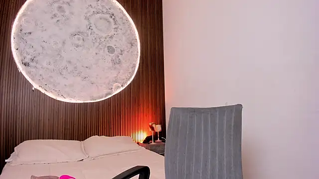 AdharaCruzz  online show from 23, 4, 2026