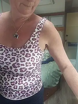 lescoquinsdu40 online show from 23, 4, 2026