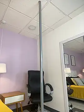 Cataleyaa23 online show from 2, 4, 2026