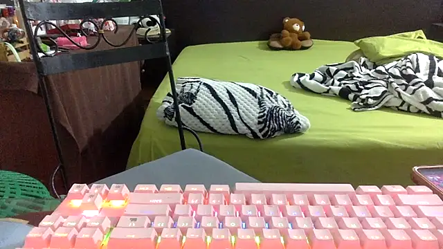 mommy-Milf online show from 26, 4, 2026