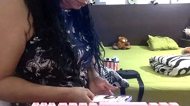 mommy-Milf online show from 27, 4, 2026