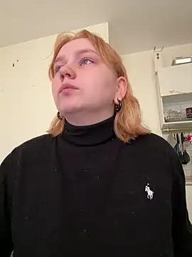 soft focus online show from 23, 4, 2026