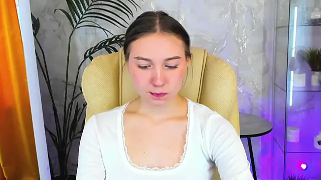 OliviaLang online show from 26, 3, 2026