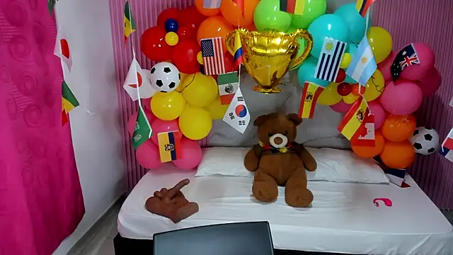 Mily17  online show from 30, 6, 2026