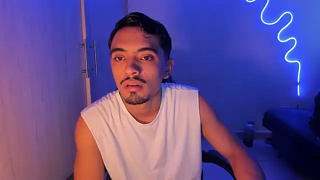 jossi12345j online show from 21, 4, 2026