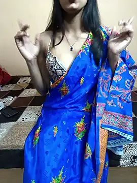 Glow Queen online show from 3, 3, 2026