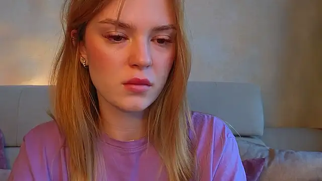 cyberl0ve  online show from 18, 3, 2026