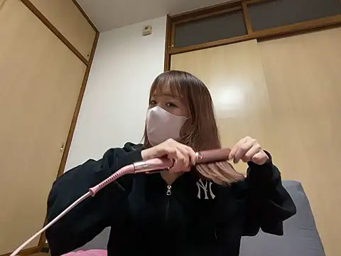 Snapshot of airi-ai0302 chatting on 21, 5, 2026 airi-ai0302 online show from 21, 5, 2026
