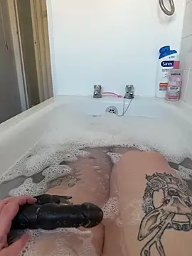 BeeMay22 online show from 26, 3, 2026