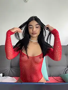 Bella Smithe online show from 28, 4, 2026