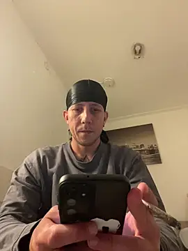 Snapshot of TitanNoir chatting on 15, 5, 2026 TitanNoir online show from 15, 5, 2026