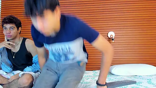 peakk twiinns online show from 5, 3, 2026