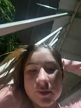 Zoe Luxxe  online show from 27, 4, 2026