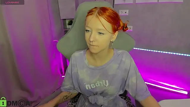 Emma Dusk online show from 21, 4, 2026