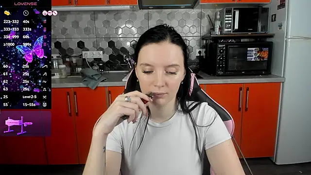 Snapshot of Mary_Blu chatting on 17, 1, 2025 Mary Blu online show from 17, 1, 2025