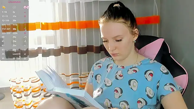 Snapshot of Mary_Blu chatting on 17, 2, 2025 Mary Blu online show from 17, 2, 2025