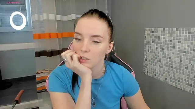 Snapshot of Mary_Blu chatting on 22, 2, 2025 Mary Blu online show from 22, 2, 2025