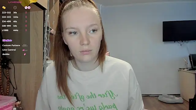 Snapshot of Mary_Blu chatting on 11, 9, 2025 Mary Blu online show from 11, 9, 2025