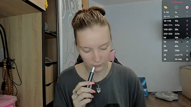 Snapshot of Mary_Blu chatting on 22, 9, 2025 Mary Blu online show from 22, 9, 2025