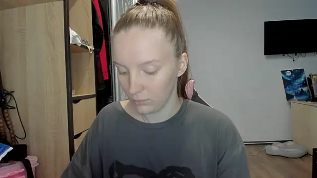 Snapshot of Mary_Blu chatting on 1, 10, 2025 Mary Blu online show from 1, 10, 2025