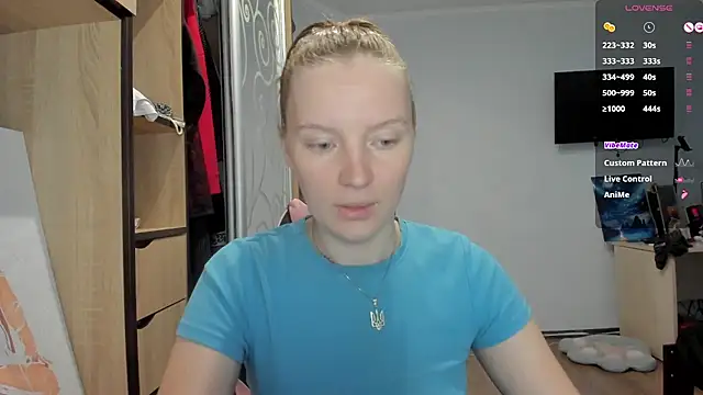 Snapshot of Mary_Blu chatting on 2, 10, 2025 Mary Blu online show from 2, 10, 2025