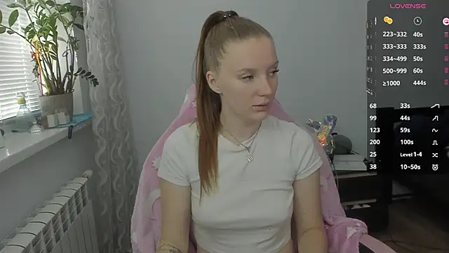 Snapshot of Mary_Blu chatting on 31, 10, 2025 Mary Blu online show from 31, 10, 2025