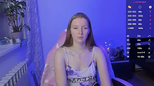 Snapshot of Mary_Blu chatting on 13, 11, 2025 Mary Blu online show from 13, 11, 2025