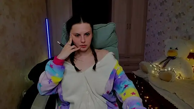 LoraTempt online show from 16, 4, 2026