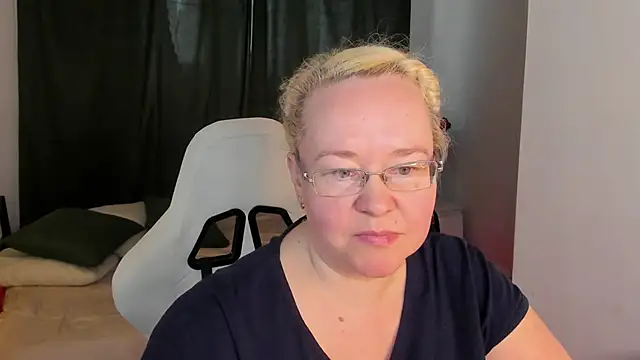 ViolaSmithh online show from 24, 4, 2026