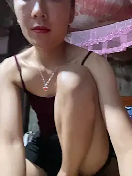 Mimi pussy online show from 24, 4, 2026