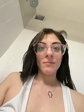Mariyyumyums online show from 18, 5, 2026