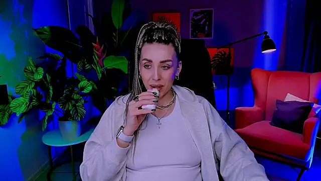 MonicaRiley online show from 27, 4, 2026