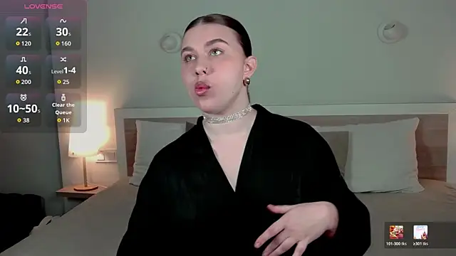 HermioneMoon online show from 3, 4, 2026