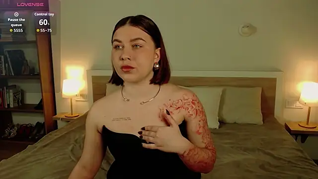 HermioneMoon online show from 28, 4, 2026