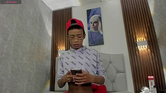 patrick lovee online show from 8, 5, 2026