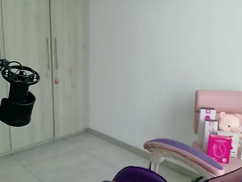 SarahMoonXO online show from 11, 3, 2026