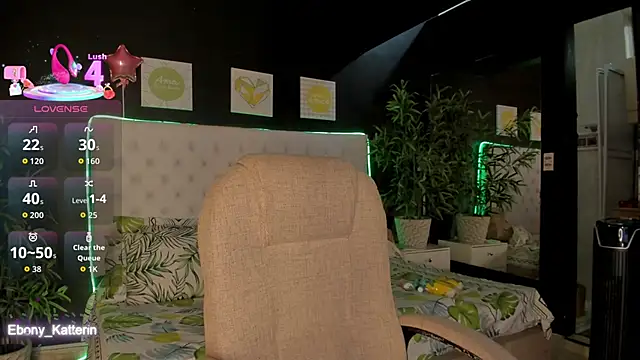 ebony katterin online show from 17, 4, 2026